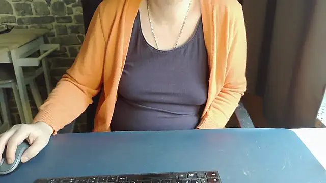 Sweet Phoenix online show from 9, 2, 2026