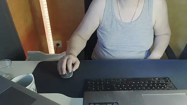 Snapshot of Sweet_Phoenix chatting on 25, 6, 2026 Sweet Phoenix online show from 25, 6, 2026