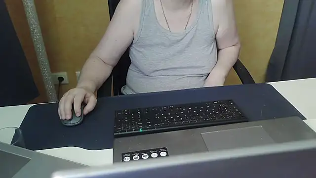 Snapshot of Sweet_Phoenix chatting on 26, 6, 2026 Sweet Phoenix online show from 26, 6, 2026