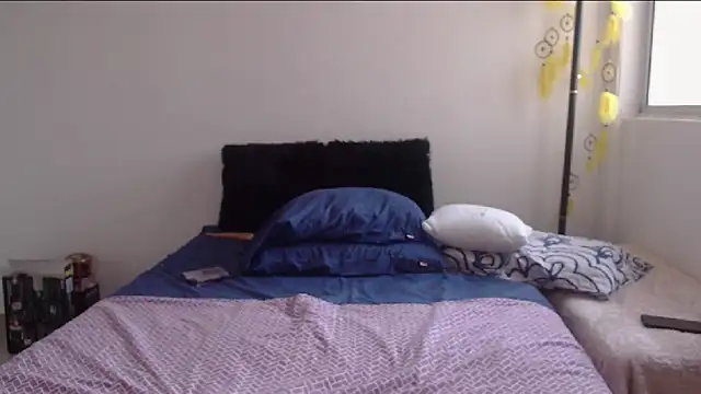 Snapshot of milchanel chatting on 23, 1, 2025 milchanel online show from 23, 1, 2025