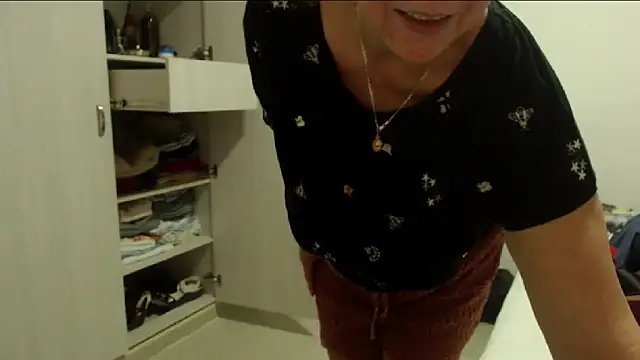 Snapshot of milchanel chatting on 28, 1, 2025 milchanel online show from 28, 1, 2025