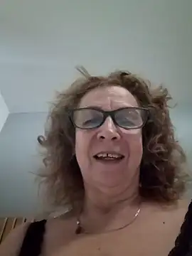 Snapshot of milchanel chatting on 6, 2, 2025 milchanel online show from 6, 2, 2025