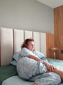 Snapshot of milchanel chatting on 27, 2, 2025 milchanel online show from 27, 2, 2025