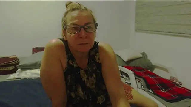 Snapshot of milchanel chatting on 9, 3, 2025 milchanel online show from 9, 3, 2025