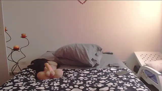 Snapshot of milchanel chatting on 13, 3, 2025 milchanel online show from 13, 3, 2025