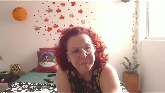 Snapshot of milchanel chatting on 14, 11, 2025 milchanel online show from 14, 11, 2025