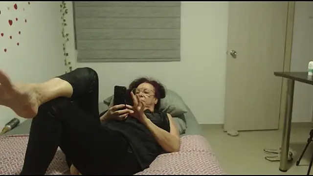 Snapshot of milchanel chatting on 25, 6, 2026 milchanel online show from 25, 6, 2026