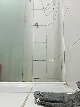 Snapshot of aventuras1508 chatting on 6, 4, 2026 aventuras1508 online show from 6, 4, 2026