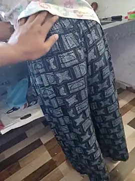 lovelygirl4567 online show from 15, 3, 2025