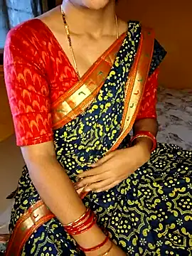 lovelygirl4567 online show from 4, 10, 2025