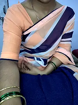 lovelygirl4567 online show from 31, 1, 2026