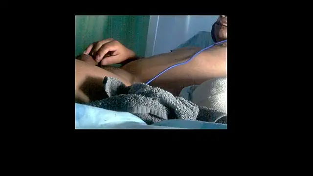 Snapshot of Rixus92 chatting on 2, 1, 2025 Rixus92 online show from 2, 1, 2025