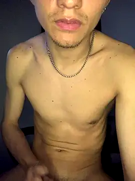 Snapshot of gabrielzinnnn085 chatting on 3, 10, 2025 gabrielzinnnn085 online show from 3, 10, 2025