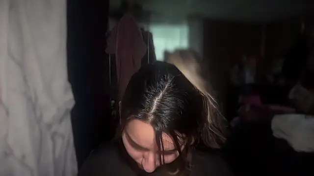 mamifresita online show from 2, 12, 2025