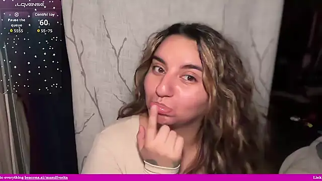 Snapshot of mamifresita chatting on 26, 4, 2026 mamifresita online show from 26, 4, 2026