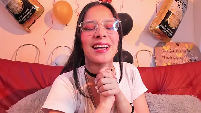 Snapshot of Misha_Lover chatting on 5, 10, 2025 Misha Lover online show from 5, 10, 2025