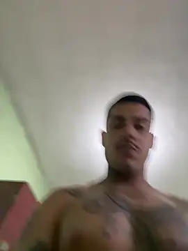 TiagopirocudoMG online show from 15, 4, 2026