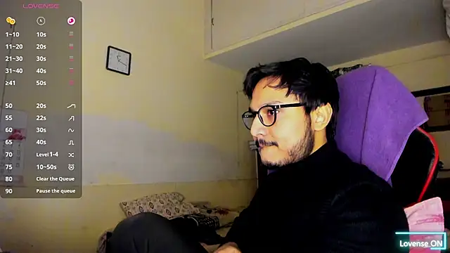 fuckkboy101 online show from 4, 1, 2025