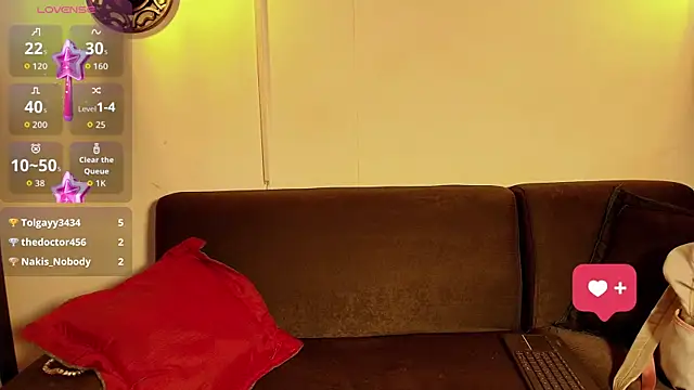 Snapshot of katy_handerson chatting on 7, 10, 2025 katy handerson online show from 7, 10, 2025