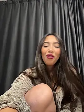 Snapshot of miaceleste chatting on 14, 11, 2025 miaceleste online show from 14, 11, 2025