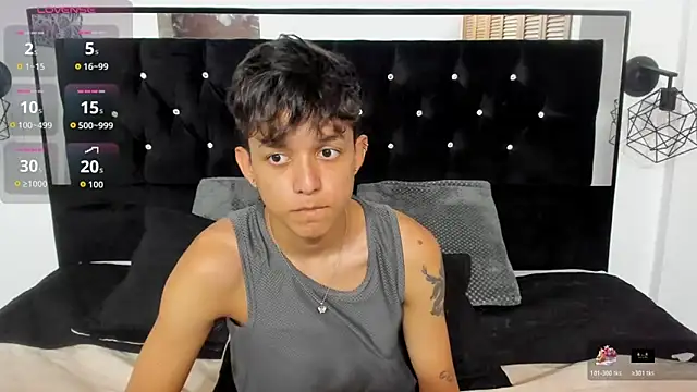 Snapshot of jisuscat chatting on 30, 10, 2025 jisuscat online show from 30, 10, 2025