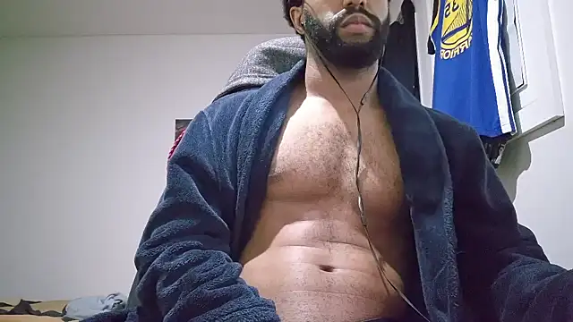 Snapshot of kevi_cocks chatting on 6, 1, 2025 kevi cocks online show from 6, 1, 2025