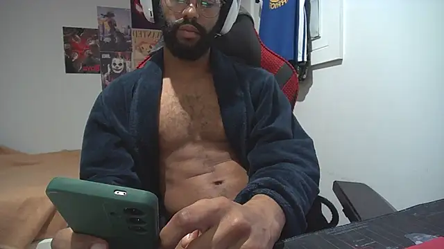 Snapshot of kevi_cocks chatting on 23, 1, 2025 kevi cocks online show from 23, 1, 2025