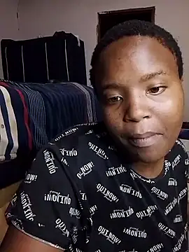 Snapshot of KMbesxxx chatting on 4, 12, 2025 KMbesxxx online show from 4, 12, 2025