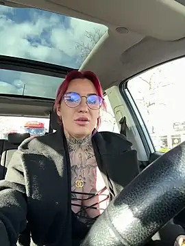 Mia-Fuchs online show from 7, 1, 2025