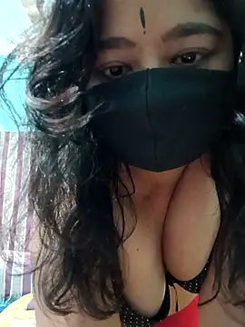  MilkyBar online show from 16, 2, 2025