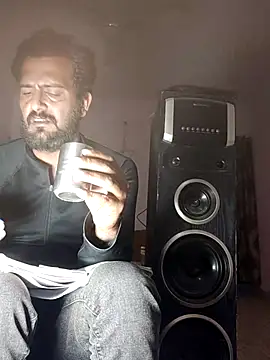 Snapshot of MAGNETICDADDY8 chatting on 16, 12, 2025 MAGNETICDADDY8 online show from 16, 12, 2025