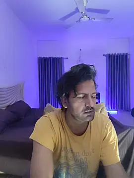 Snapshot of MAGNETICDADDY8 chatting on 25, 3, 2026 MAGNETICDADDY8 online show from 25, 3, 2026