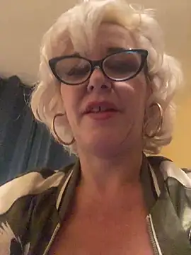 MarylinMoore online show from 2, 1, 2025
