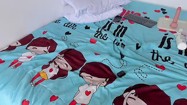 Snapshot of Laurensmith9 chatting on 13, 12, 2025 Laurensmith9 online show from 13, 12, 2025