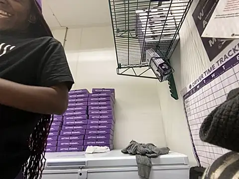 Snapshot of Yoshibaby2670 chatting on 10, 9, 2025 Yoshibaby2670 online show from 10, 9, 2025