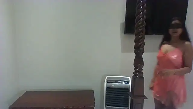 Snapshot of tantragoddess chatting on 7, 10, 2025 tantragoddess online show from 7, 10, 2025