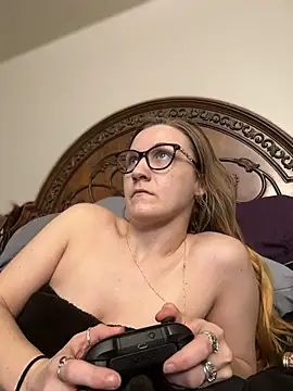 Kitty DaCocks online show from 7, 2, 2026