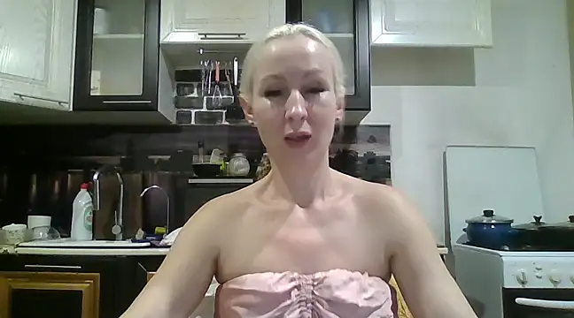 Snapshot of Mariana_har777 chatting on 8, 1, 2025 Mariana har777 online show from 8, 1, 2025