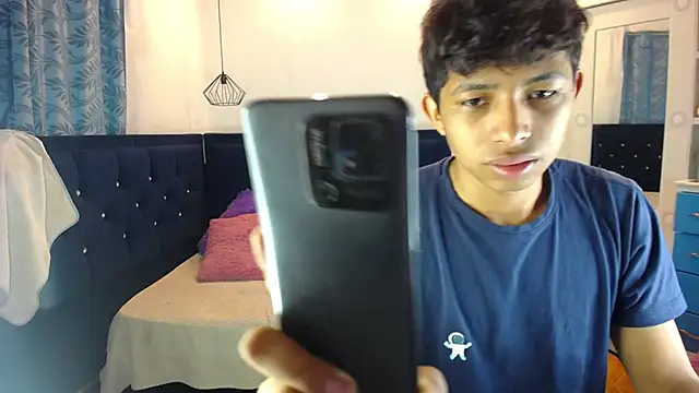 twinkmilk  online show from 10, 3, 2025