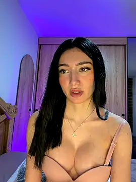 Maddy Jones online show from 29, 11, 2025