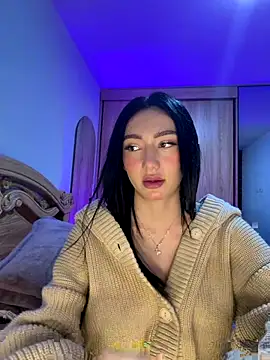 Maddy Jones online show from 15, 12, 2025