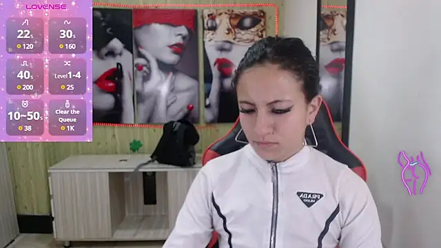 Anniee x online show from 18, 1, 2025