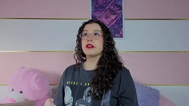 Charlotte  Miller online show from 15, 12, 2025