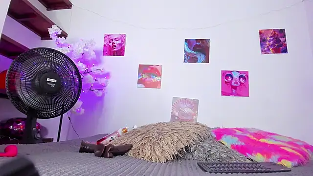 Snapshot of ebony_cutte chatting on 20, 3, 2025 ebony cutte online show from 20, 3, 2025