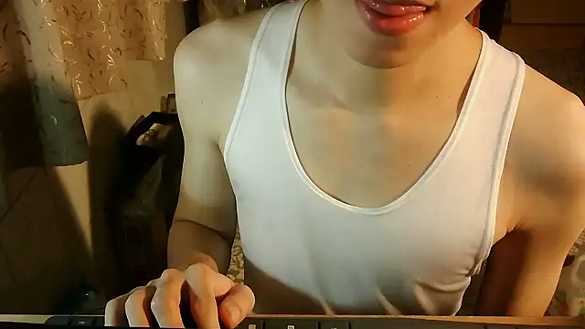 Snapshot of KYU890428 chatting on 9, 11, 2025 KYU890428 online show from 9, 11, 2025