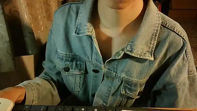 Snapshot of KYU890428 chatting on 16, 11, 2025 KYU890428 online show from 16, 11, 2025