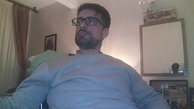 Snapshot of Patrickhound chatting on 6, 3, 2025 Patrickhound online show from 6, 3, 2025