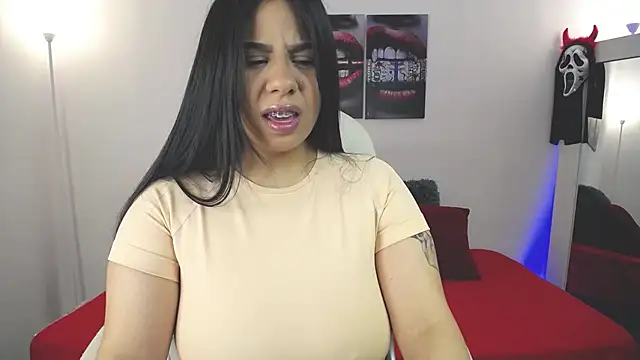 Snapshot of downsonMia chatting on 24, 1, 2025 downsonMia online show from 24, 1, 2025