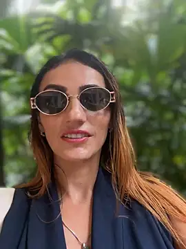 Samantha bigboobs online show from 16, 4, 2026