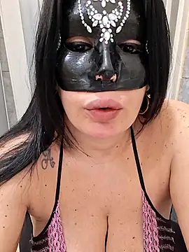 Snapshot of desyree89 chatting on 14, 12, 2025 desyree89 online show from 14, 12, 2025